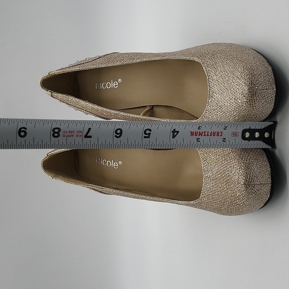 609- Nicole Platforms Heels Size 8 M - Picture 4 of 9